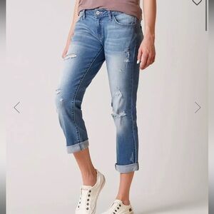 LOW RISE KanCan Skinny Stretch Crop Jean